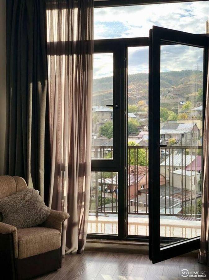 Sunny Apartment Ortachala Tbilisi Eksteriør bilde